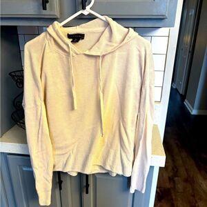 Women’s Tahari lightweight shirt/hoodie